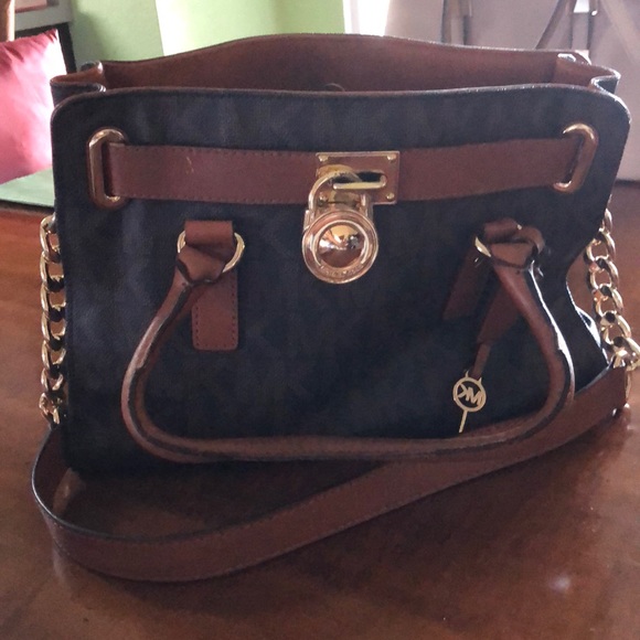 Micheal Kors - Picture 1 of 3